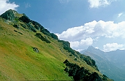 Tatry, jesien, szlak turystyczny z Kasprowego na Czerwone Wierchy, po lewej Suchy Wierch Kondracki