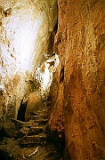 Tatry, lato, Jaskinia Mrozna, jedyna jaskinia w Tatrach Polskich z elektrycznym oswietleniem.
