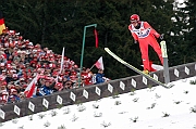 Puchar Swiata w skokach Zakopane 18.01.2004. Schwarzenberger R. AUT 33 miejsce.