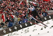 Puchar Swiata w skokach Zakopane 18.01.2004. Widhoelzl Andreas AUT 30 miejsce.